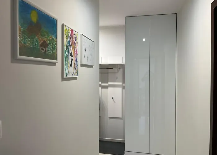 Apartment Esensja Ii *